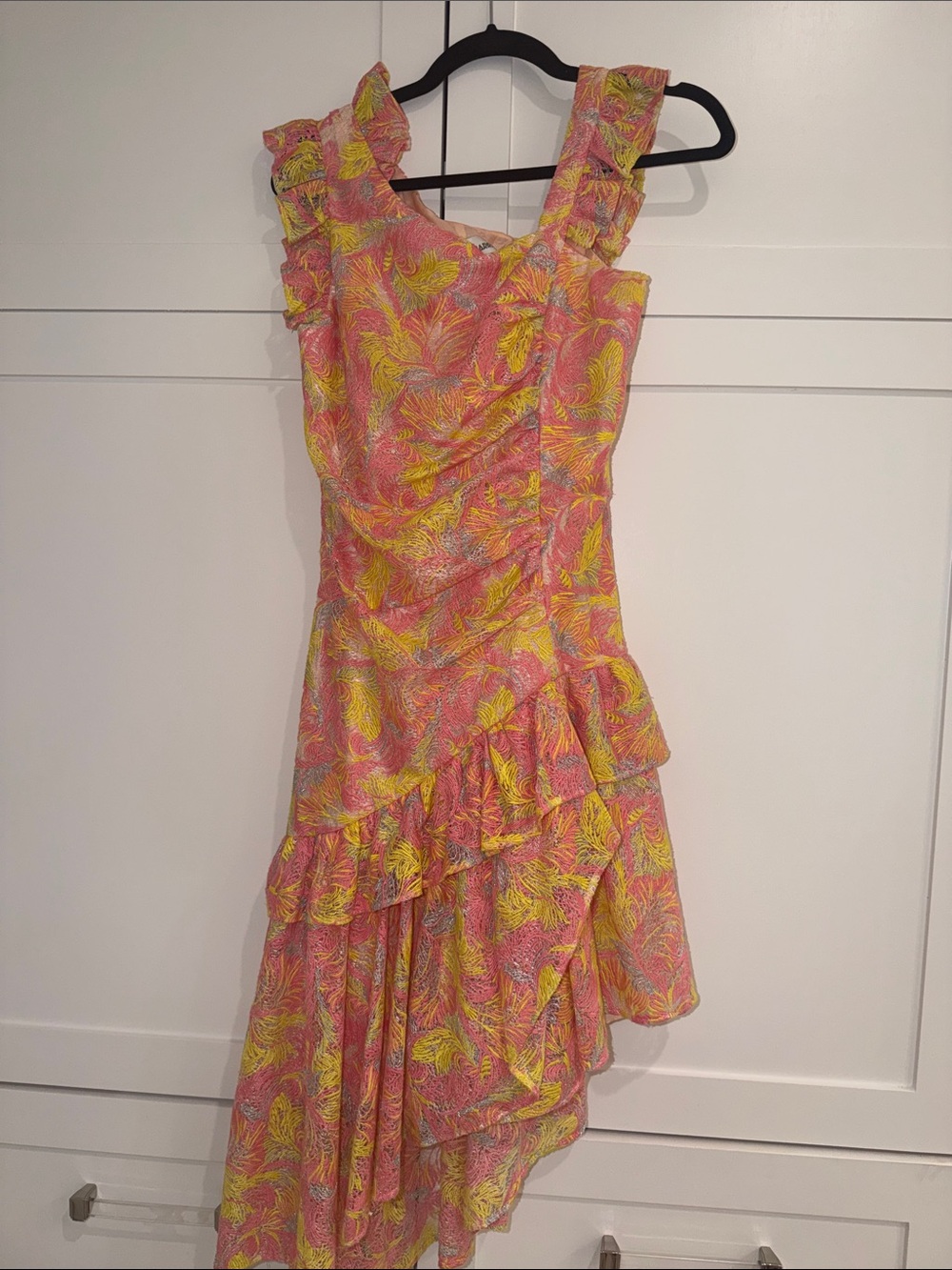 Gilner Farrar Pink Metallic Floral Brocade Asymmetrical Ruffle Dress Size 4